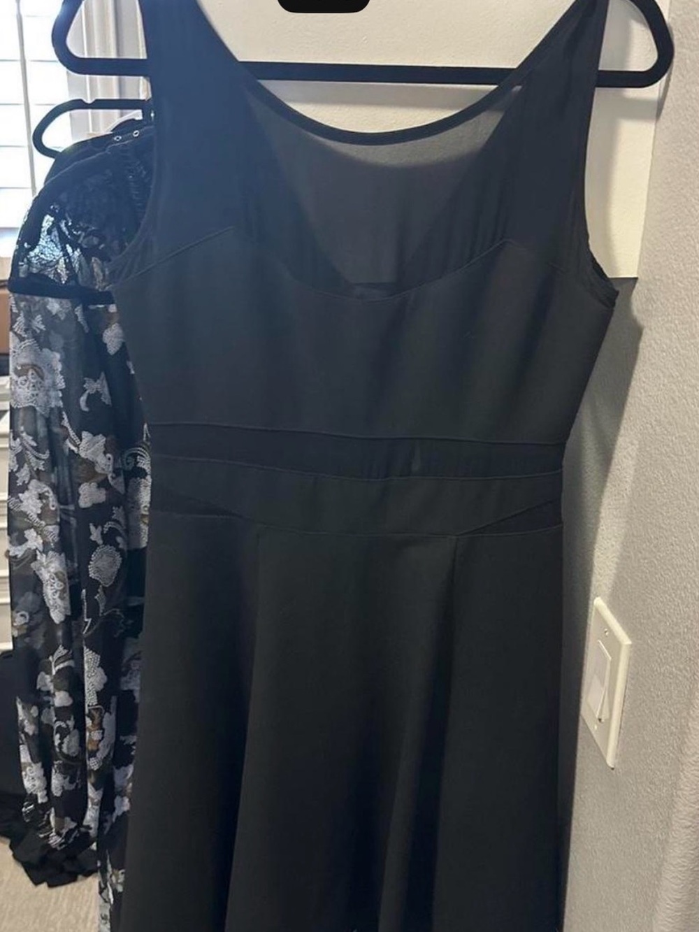 Elizabeth and James Black Sleeveless Mini Dress